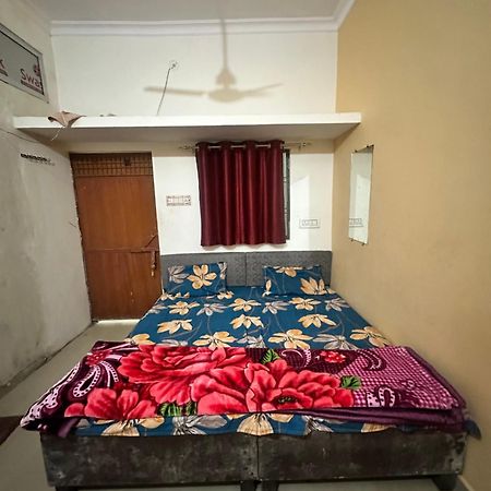 Ayodhya Khatu Shyam Guest House מראה חיצוני תמונה