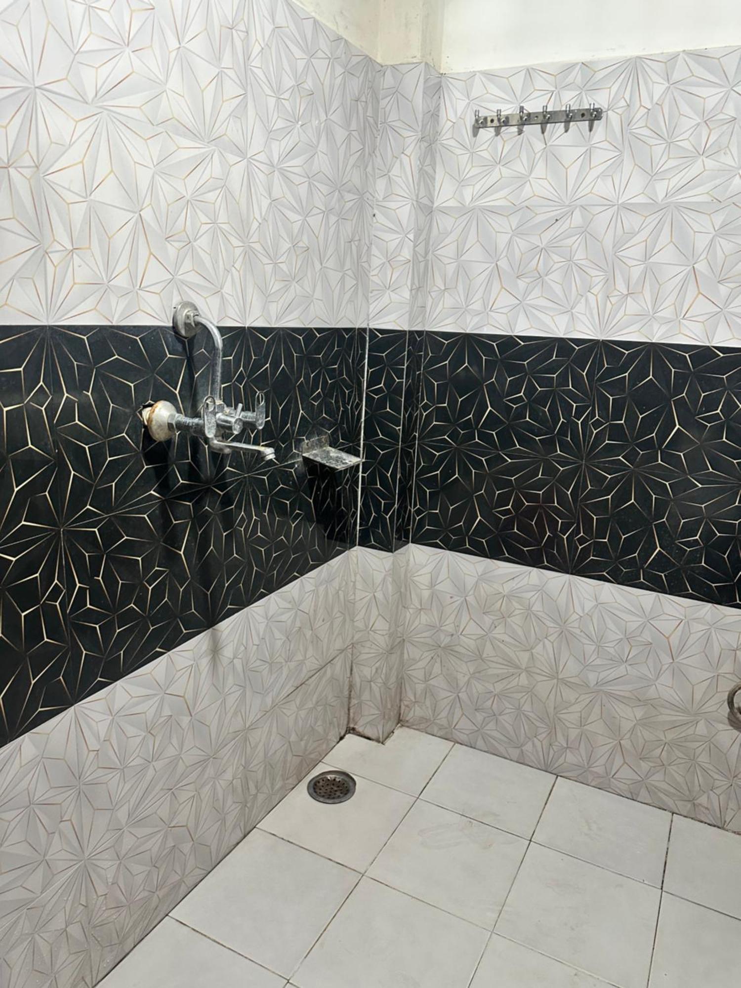 Ayodhya Khatu Shyam Guest House מראה חיצוני תמונה
