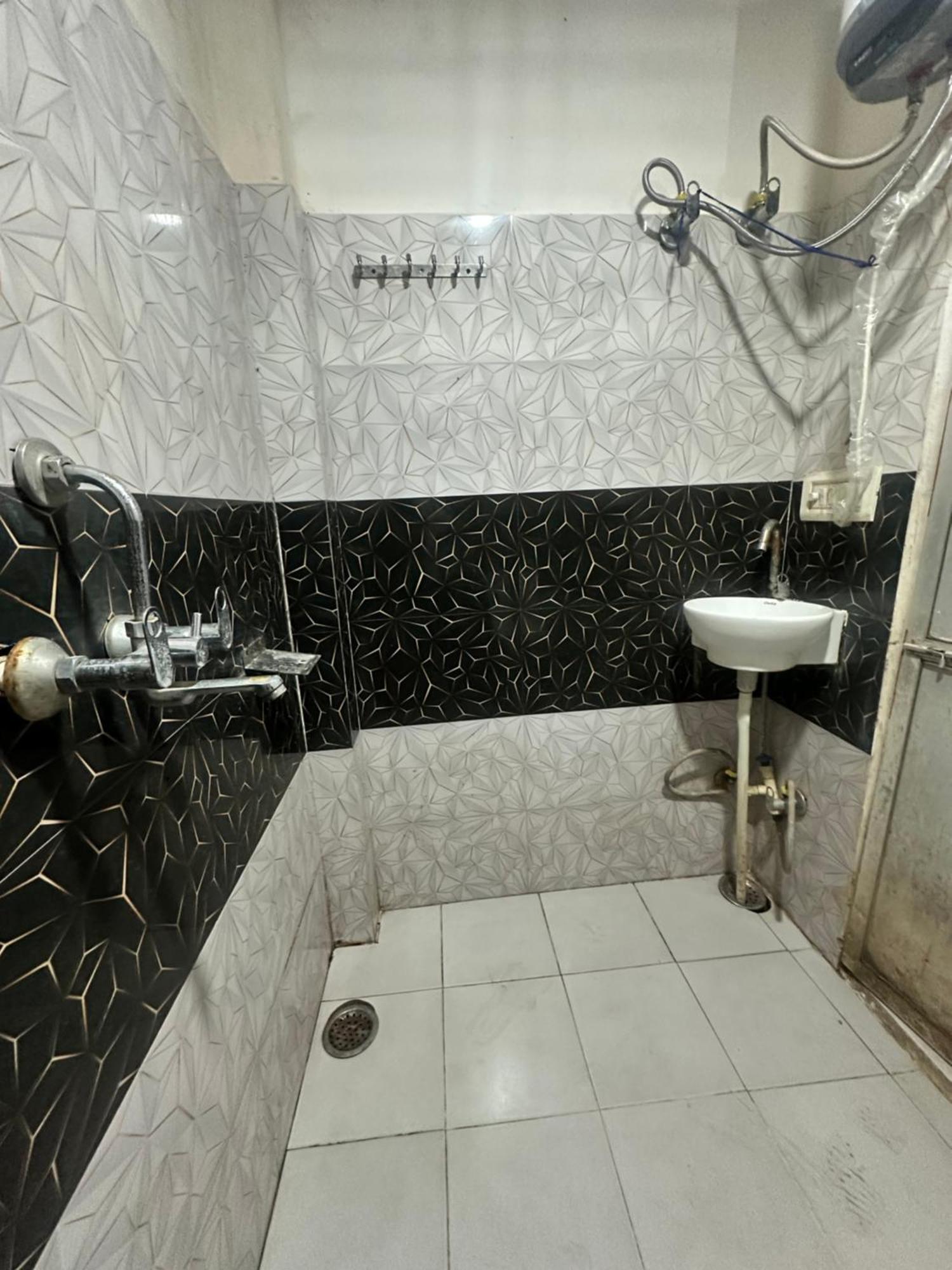 Ayodhya Khatu Shyam Guest House מראה חיצוני תמונה